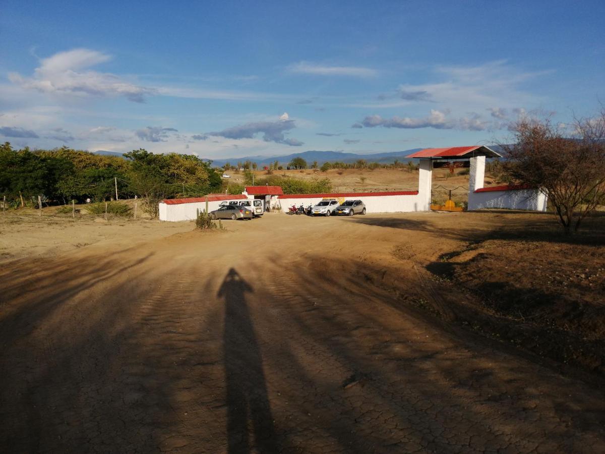 Hotel El Penon De Constantino - Tatacoa Villavieja Esterno foto